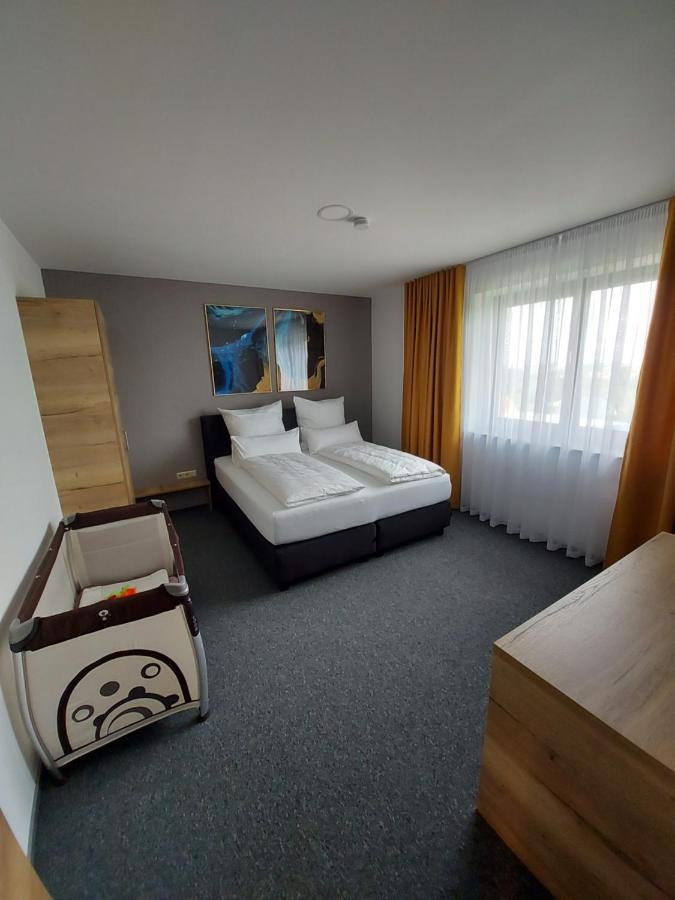 פירמאסנס Ferienwohnung Nikolena מראה חיצוני תמונה