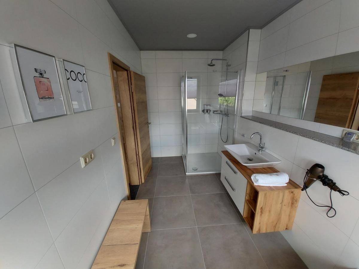 פירמאסנס Ferienwohnung Nikolena מראה חיצוני תמונה