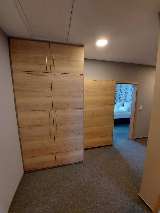 פירמאסנס Ferienwohnung Nikolena מראה חיצוני תמונה